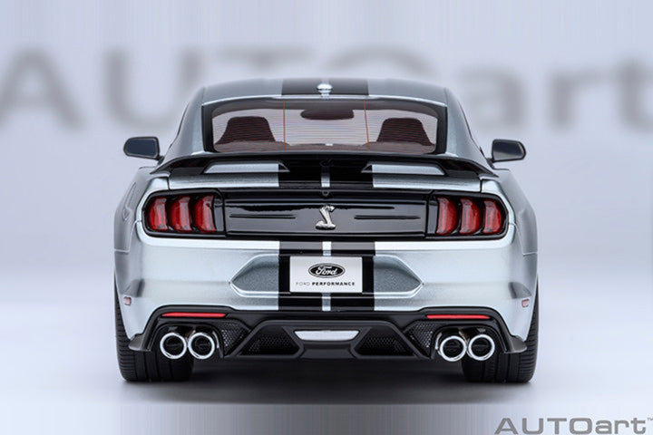 [Preorder] AUTOart 1:18 FORD MUSTANG SHELBY GT500 - Iconic Silver 73096