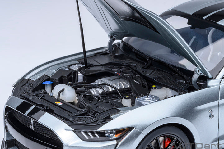 [Preorder] AUTOart 1:18 FORD MUSTANG SHELBY GT500 - Iconic Silver 73096