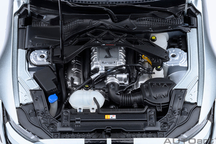 [Preorder] AUTOart 1:18 FORD MUSTANG SHELBY GT500 - Iconic Silver 73096