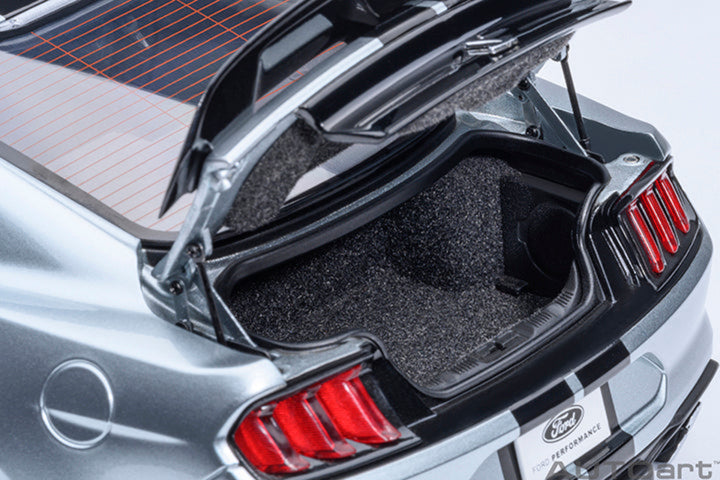 [Preorder] AUTOart 1:18 FORD MUSTANG SHELBY GT500 - Iconic Silver 73096