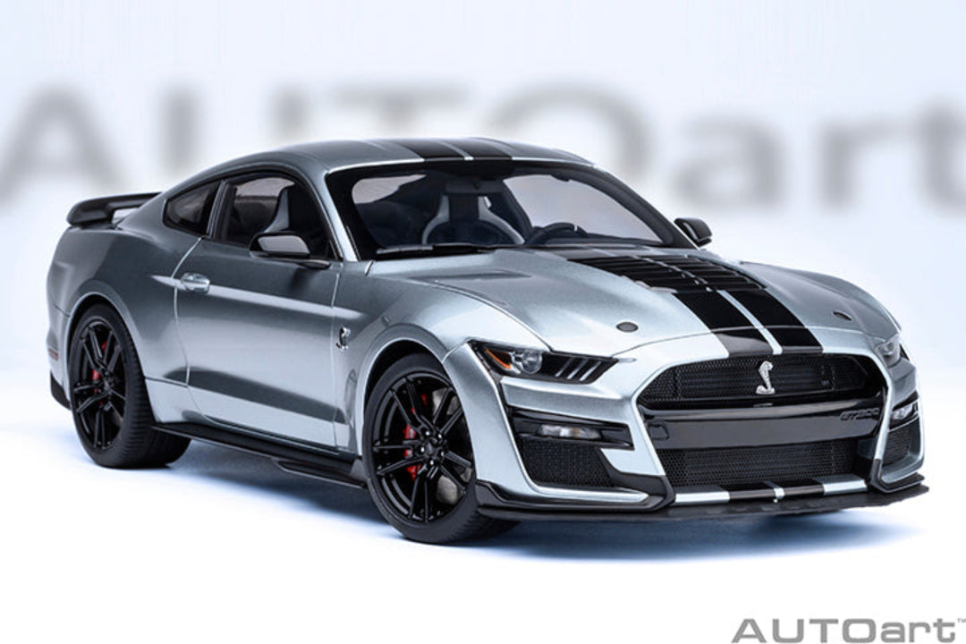 [Preorder] AUTOart 1:18 FORD MUSTANG SHELBY GT500 - Iconic Silver 73096