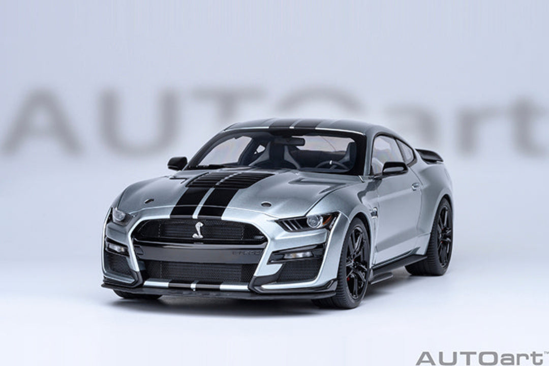 [Preorder] AUTOart 1:18 FORD MUSTANG SHELBY GT500 - Iconic Silver 73096