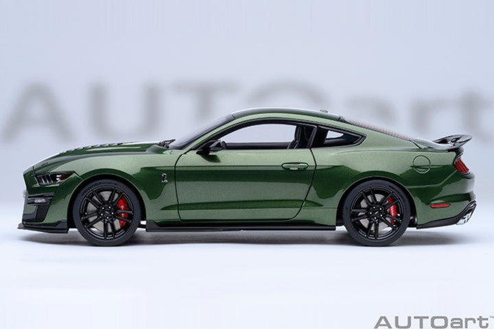 [Preorder] AUTOart 1:18 FORD MUSTANG SHELBY GT500 - Eruption Green 73097