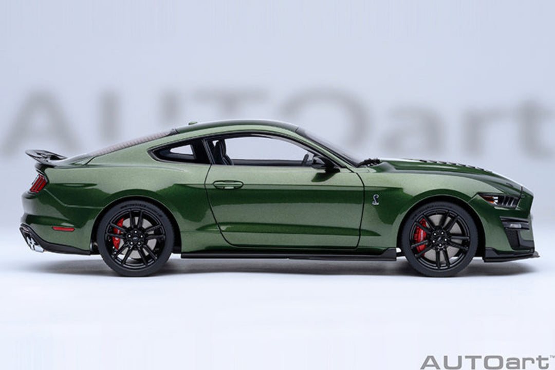 [Preorder] AUTOart 1:18 FORD MUSTANG SHELBY GT500 - Eruption Green 73097