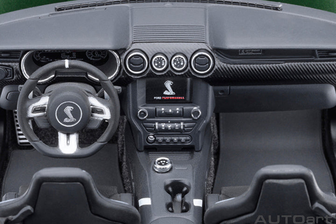 [Preorder] AUTOart 1:18 FORD MUSTANG SHELBY GT500 - Eruption Green 73097