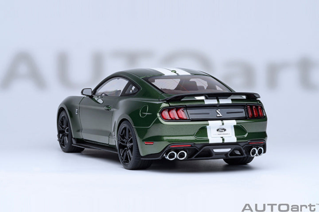 [Preorder] AUTOart 1:18 FORD MUSTANG SHELBY GT500 - Eruption Green 73097