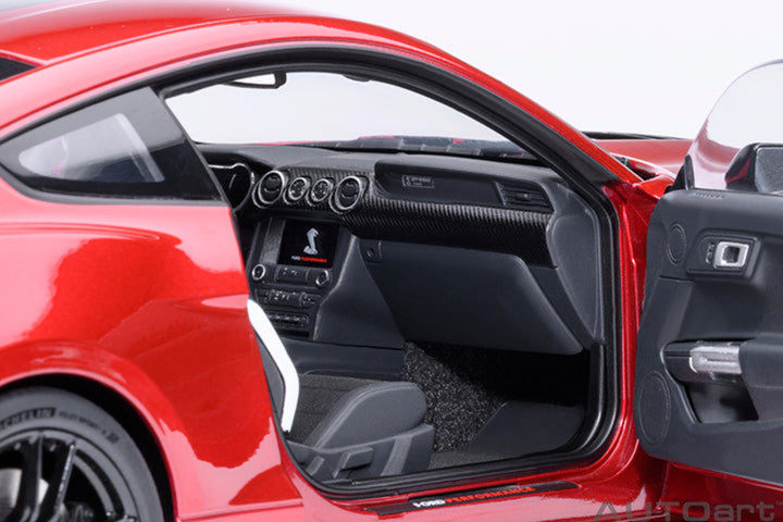 [Preorder] AUTOart 1:18 FORD MUSTANG SHELBY GT500 - Rapid Red 73098