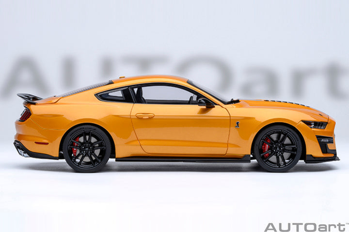 [Preorder] AUTOart 1:18 FORD MUSTANG SHELBY GT500 - Cyber Orange 73099