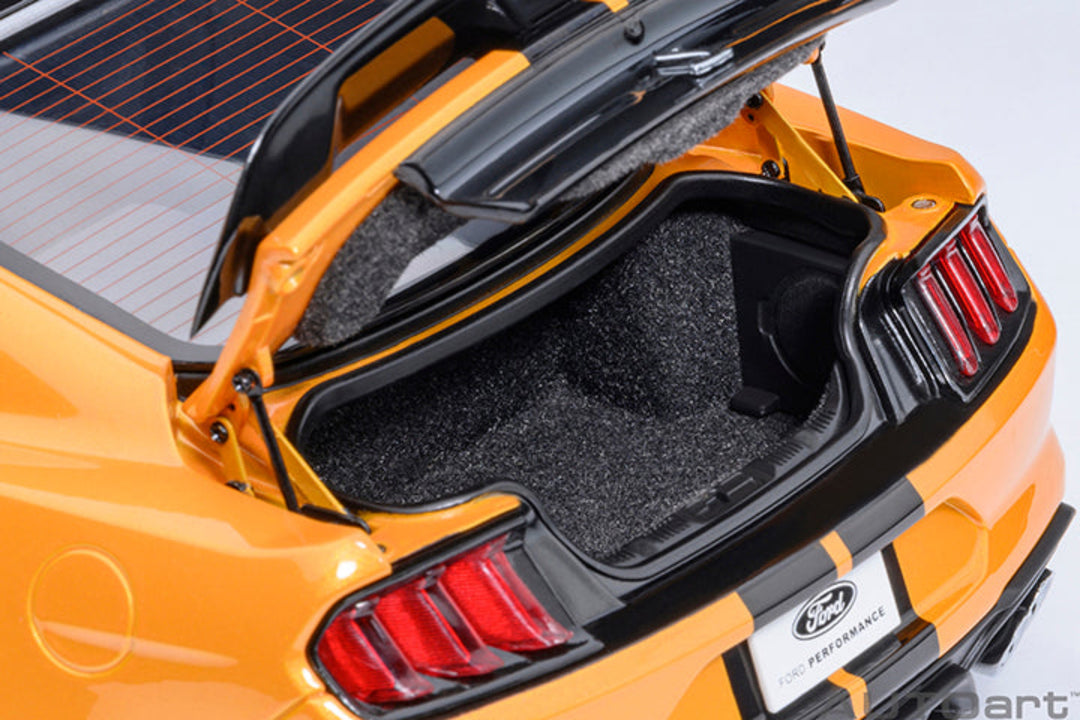 [Preorder] AUTOart 1:18 FORD MUSTANG SHELBY GT500 - Cyber Orange 73099