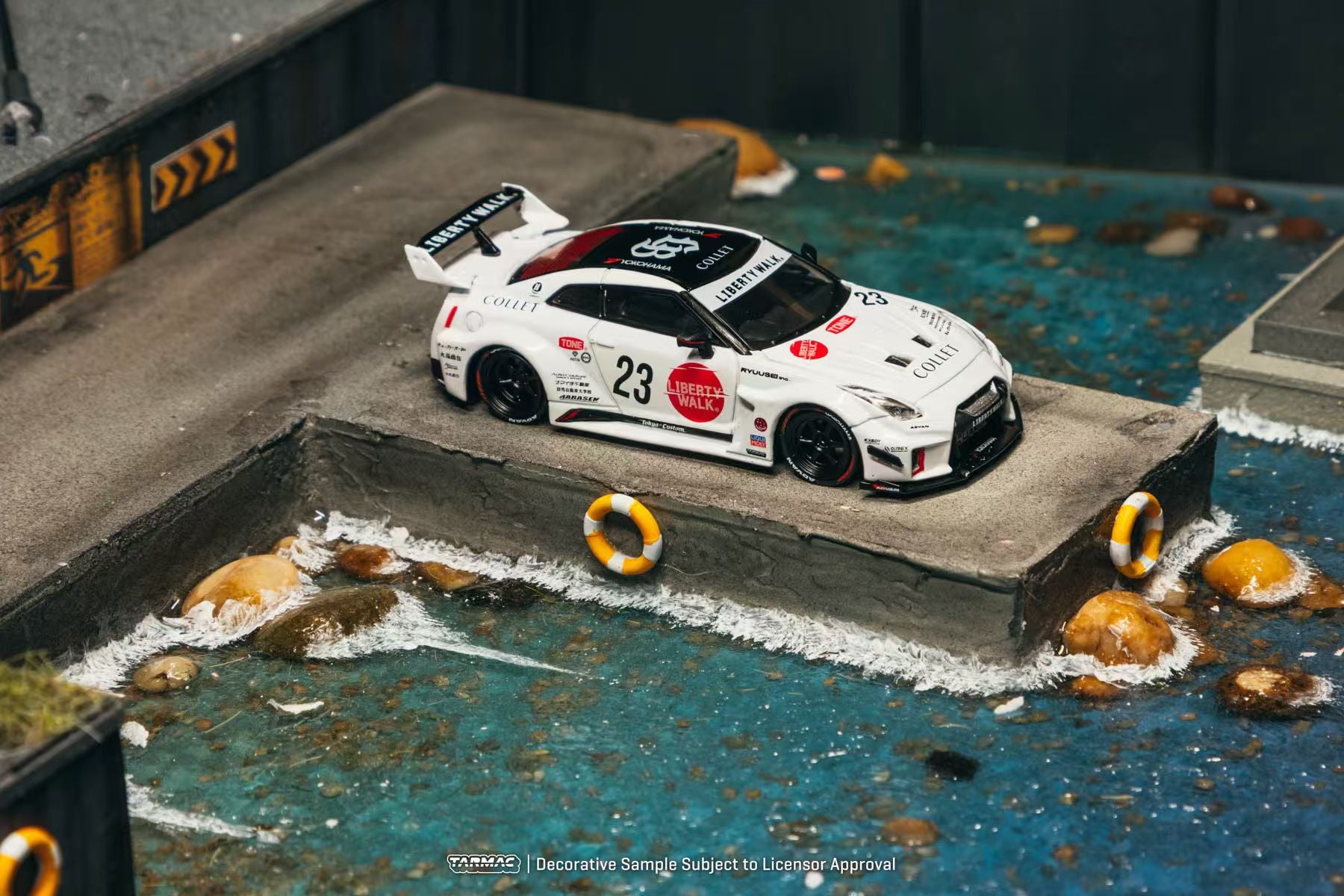 Preorder] Tarmac Works 1:64 LB-Silhouette WORKS GT NISSAN 35GT-RR