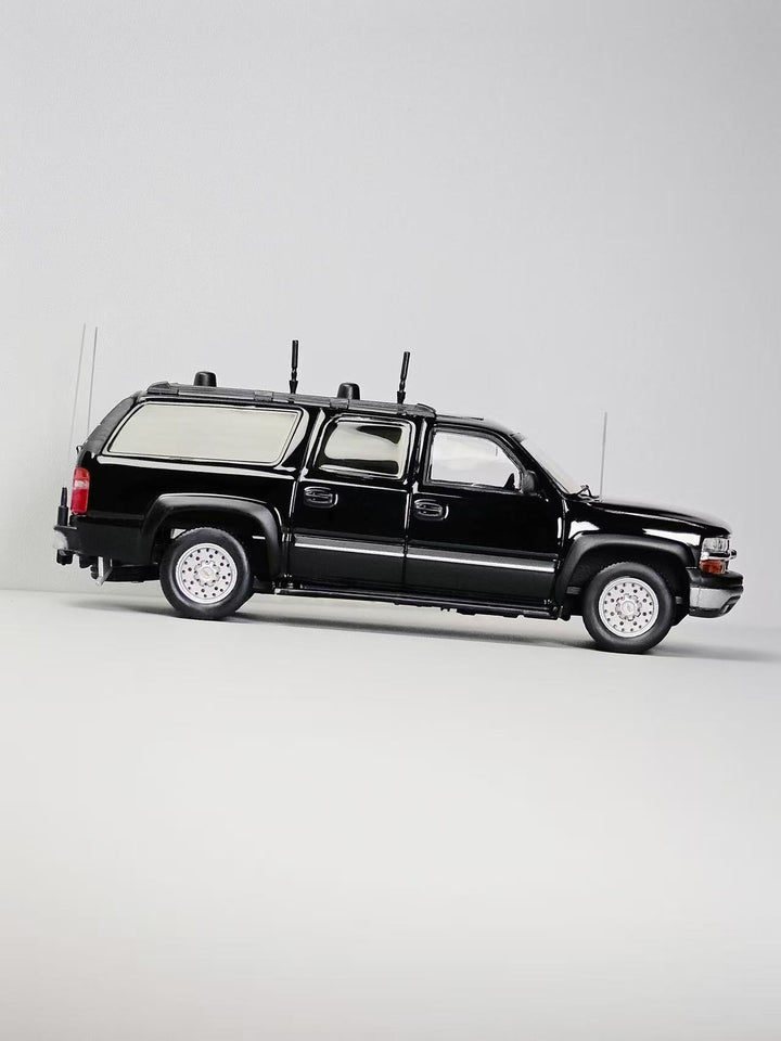 [Preorder] MK Miniatures 1:64 2003 Chevrolet Suburban CIA Signal Jamming Vehicle Black MK2401-03-A1