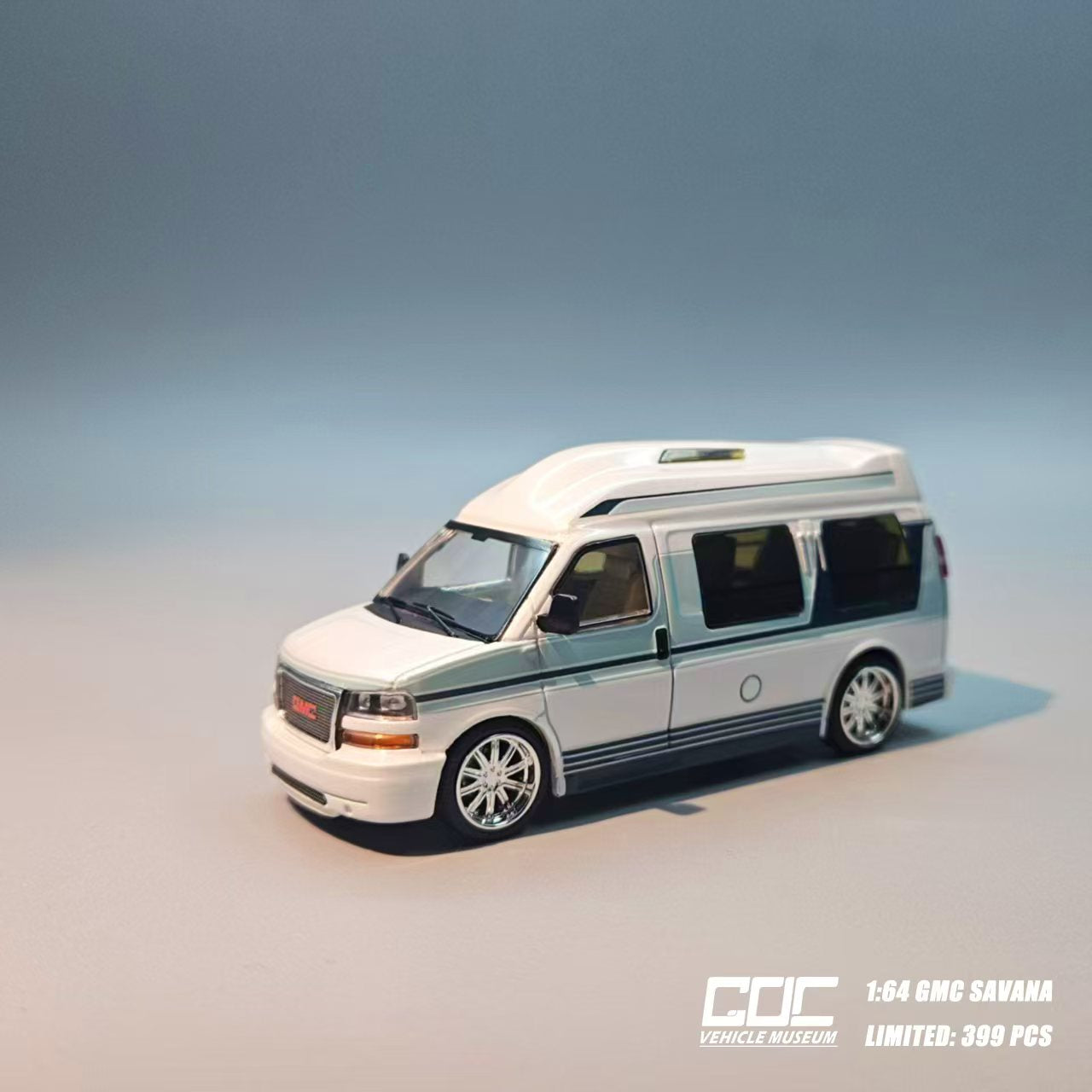 GOC 1:64 GMC SAVANA Retro Fashion Painted RV – Horizon Diecast