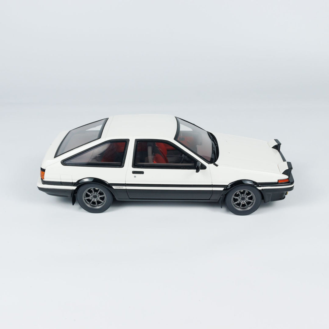 OttO 1:18 TOYOTA SPRINTER TRUENO AE86 WHITE OT444B