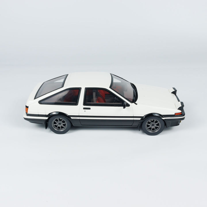 OttO 1:18 TOYOTA SPRINTER TRUENO AE86 WHITE OT444B