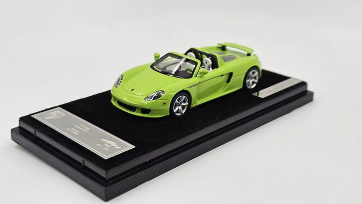 YY Model 1:64 Porsche Carrera GT (6 Colours)