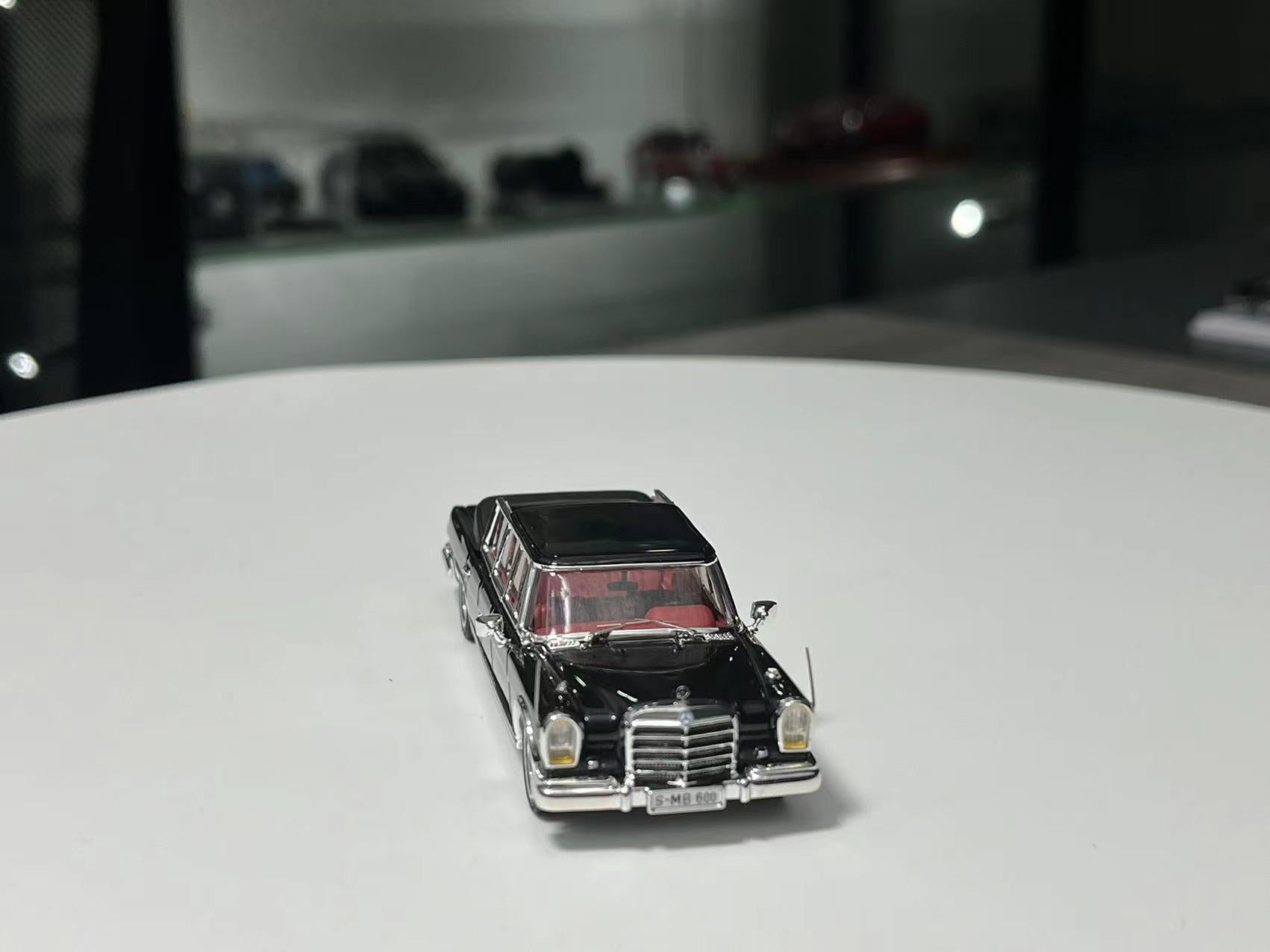 Preorder] TPC 1:64 Mercedes-Benz S600 Pullman Extended Roadster