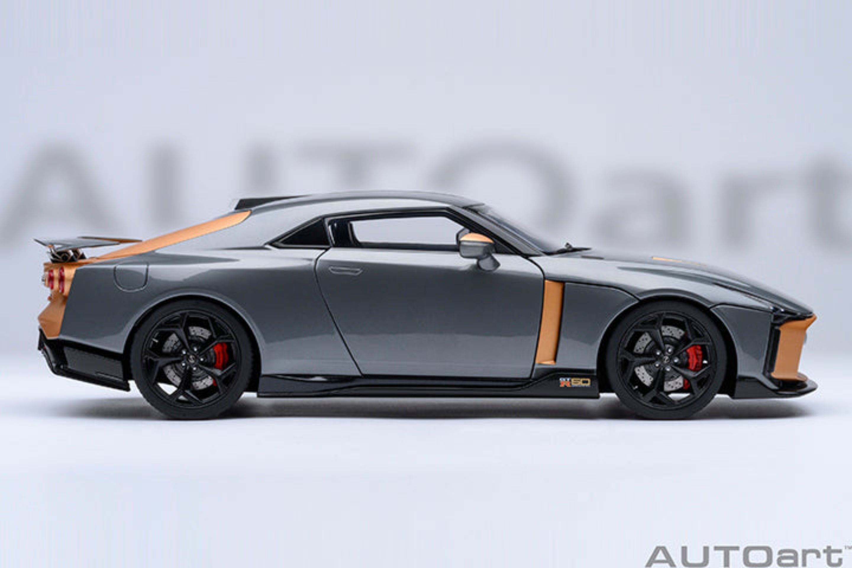 AutoArt 1:18 Nissan GT-R50 By Italdesign Goodwood Version - Gold