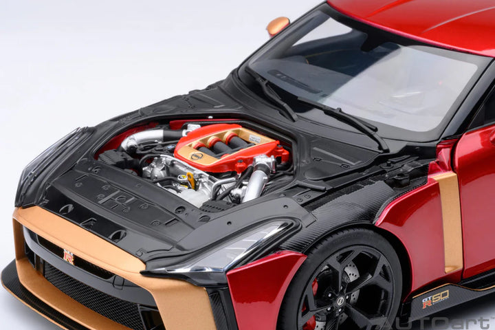 AUTOart 1:18 Nissan GT-R50 ITALDESIGN - Red / Gold 77514
