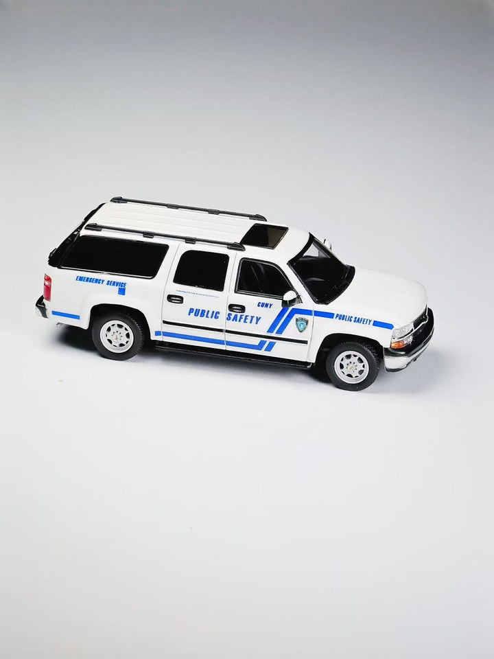 [Preorder] MK Miniatures 1:64 2003 Chevrolet Suburban Campus Police PUBLIC SAFETY EMERGENCY SERVICE MK2401-05-A1