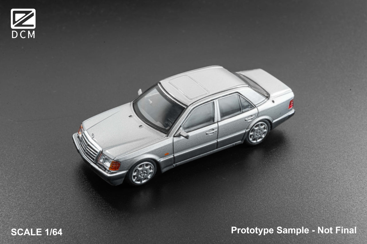 ミニカー Mercedes-Benz W124 500 E DCM 1:64 Mercedes Benz 500E W124 (3 Colours) – Horizon Diecast