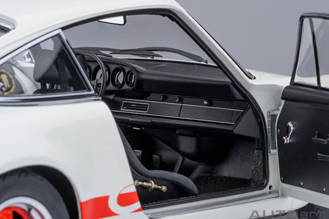 [Preorder] AutoArt 1:18 Porsche 911 Carrera 2.7 RS "The Circuit Wolf" - White 78026