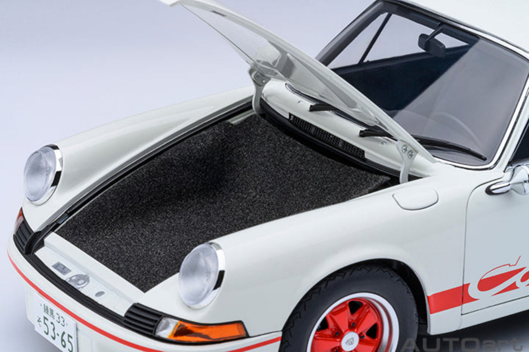 AutoArt 1:18 Porsche 911 Carrera 2.7 RS "The Circuit Wolf" - White 78026