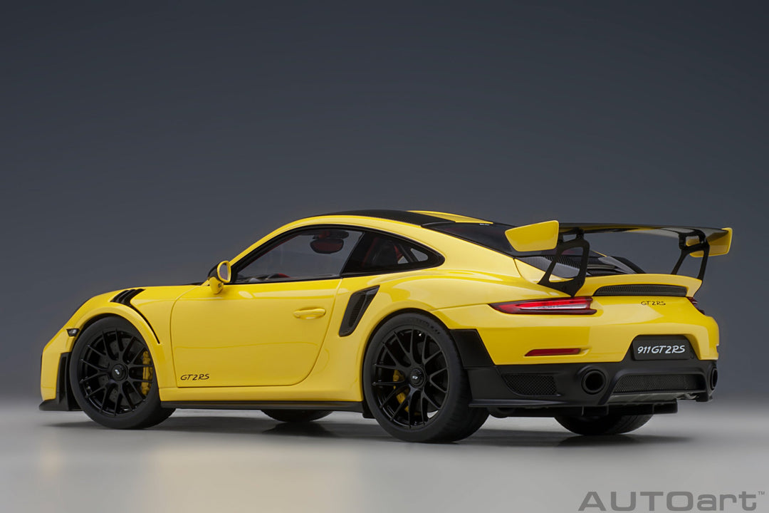 AUTOart 1:18 PORSCHE 911 (991.2) GT2 RS WEISSACH PACKAGE ( RACING YELLOW) 78172