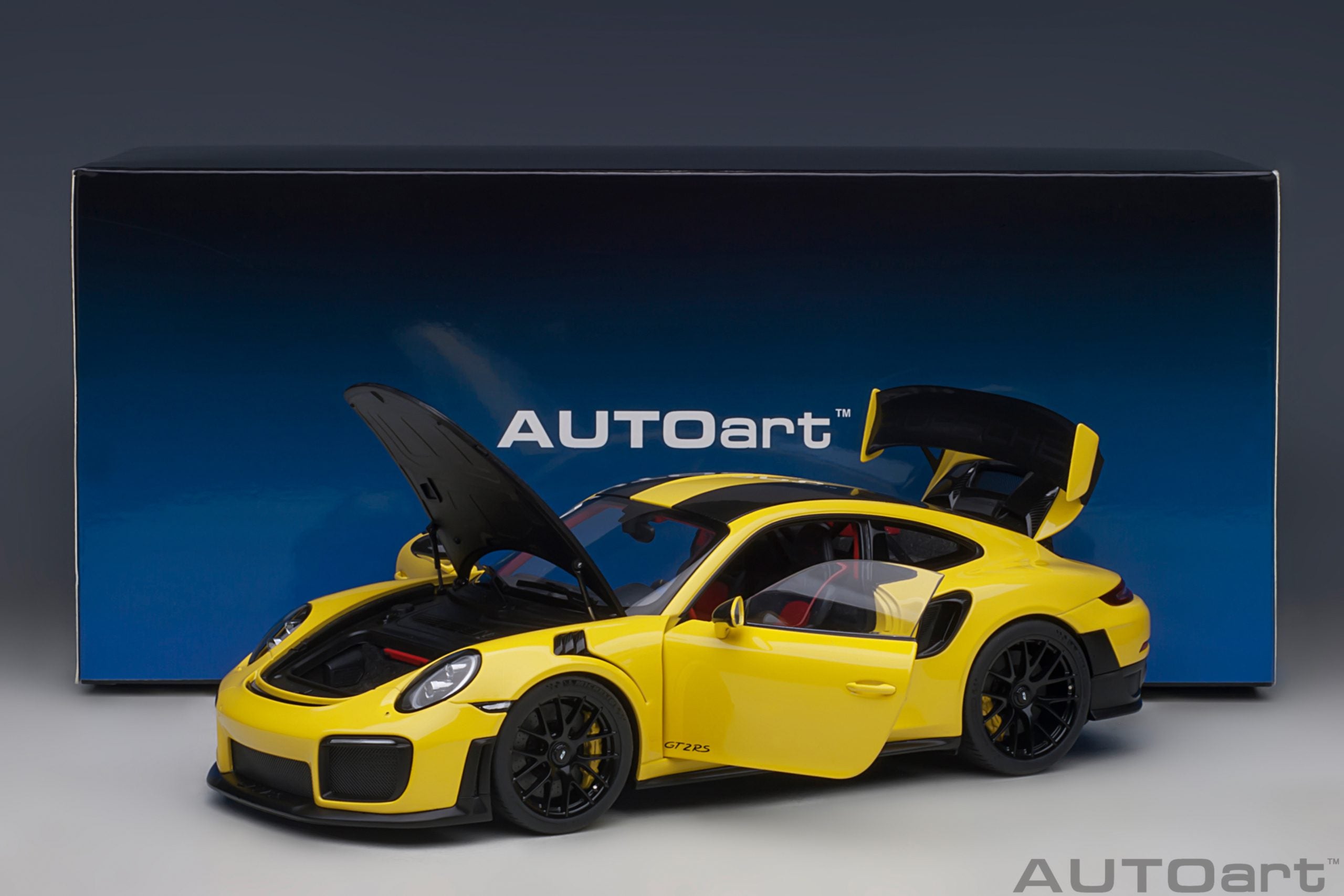 AUTOart 1:18 PORSCHE 911 (991.2) GT2 RS WEISSACH PACKAGE
