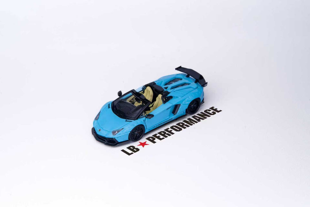 Rhino Model 1:64 Lamborghini LP720-4 Roadster LBWK Wide-Body Modified (2 Colours)