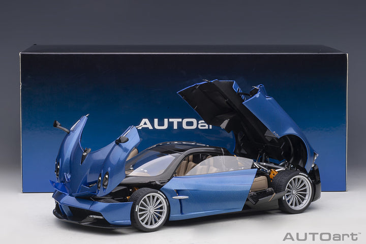 AUTOart 1:18 PAGANI HUAYRA ROADSTER (BLU TRICOLORE CARBON FIBER) 78286