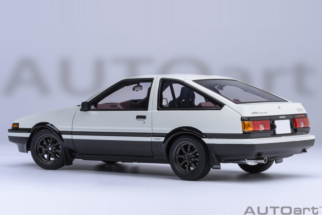 AUTOart 1:18 Toyota Sprinter Trueno “Initial D” Project D Final Version