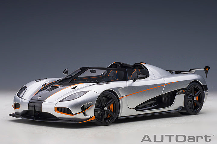 AUTOart 1:18 KOENIGSEGG AGERA RS (MOON SILVER/CARBON BLACK/ORANGE ACCENTS)