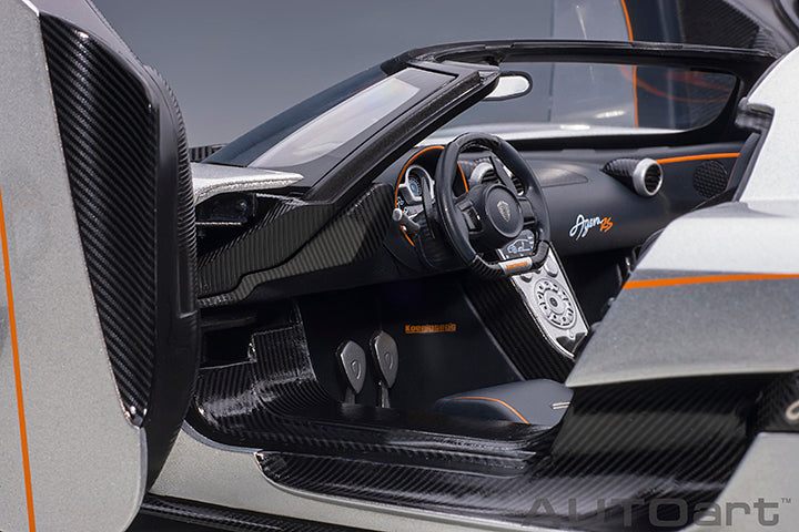 AUTOart 1:18 KOENIGSEGG AGERA RS (MOON SILVER/CARBON BLACK/ORANGE ACCENTS)