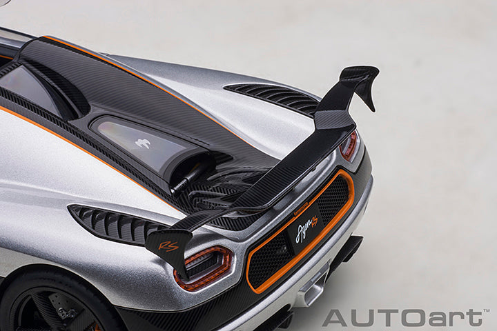 AUTOart 1:18 KOENIGSEGG AGERA RS (MOON SILVER/CARBON BLACK/ORANGE ACCENTS)