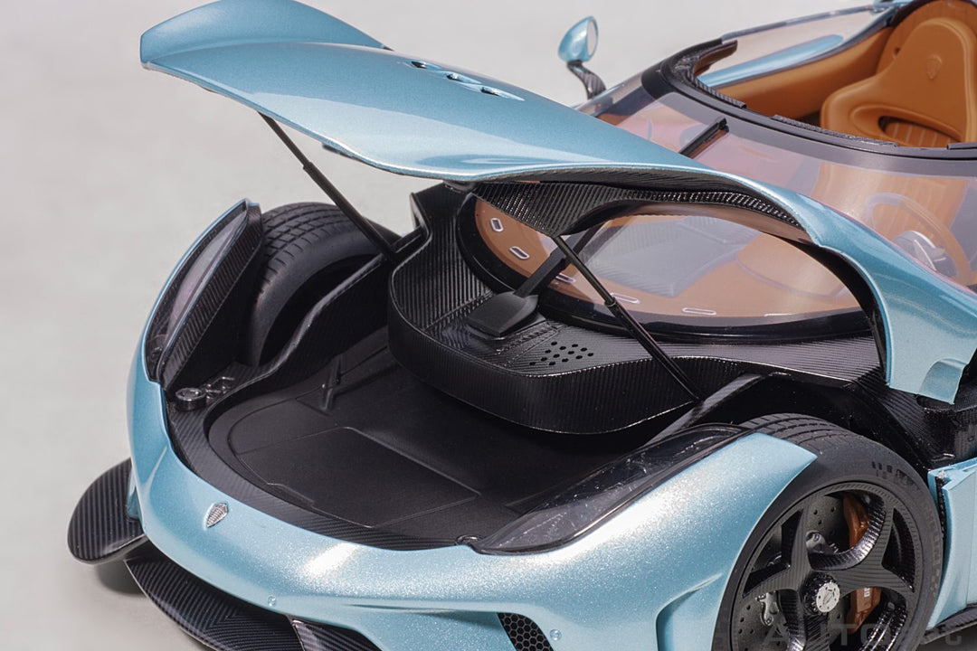 AUTOart 1:18 Koenigsegg Regera, Horizon Blue 79028