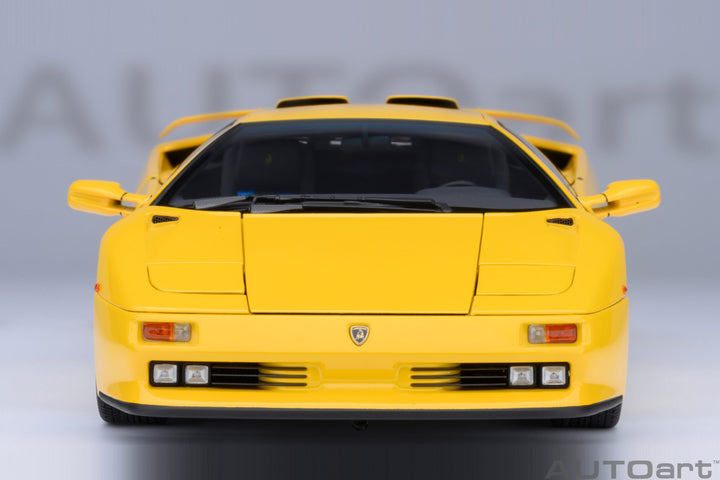 AUTOart 1:18 LAMBORGHINI DIABLO SE30 JOTA (SUPERFLY YELLOW) 79144