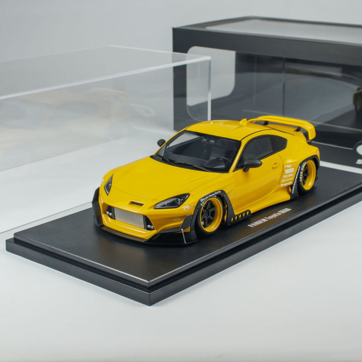 GT Spirit 1:18 Toyota GR86 Rocket Bunny Yellow CLDC043