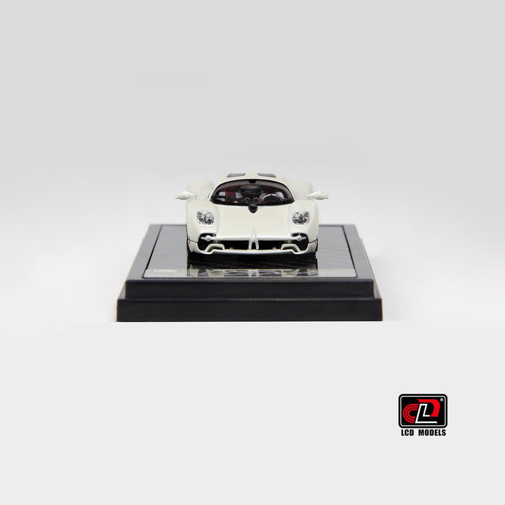 LCD 1:64 Pagani Utopia White