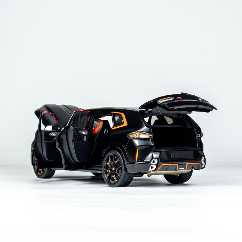 MINICHAMPS 1:18 BMW XM - 2023 - BLACK METALLIC 110023301