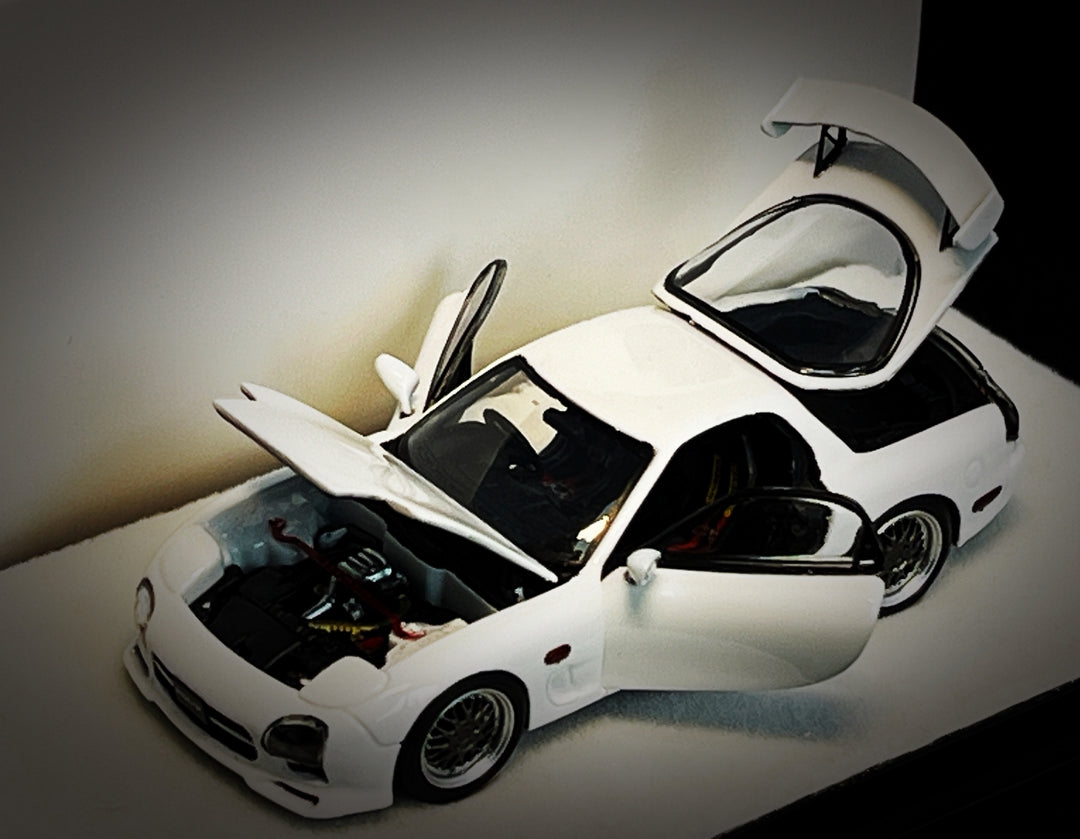 [Preorder] PGM 1:64 Mazda FD3S RX7 White Colour - Fully Opened Model (2 Versions)