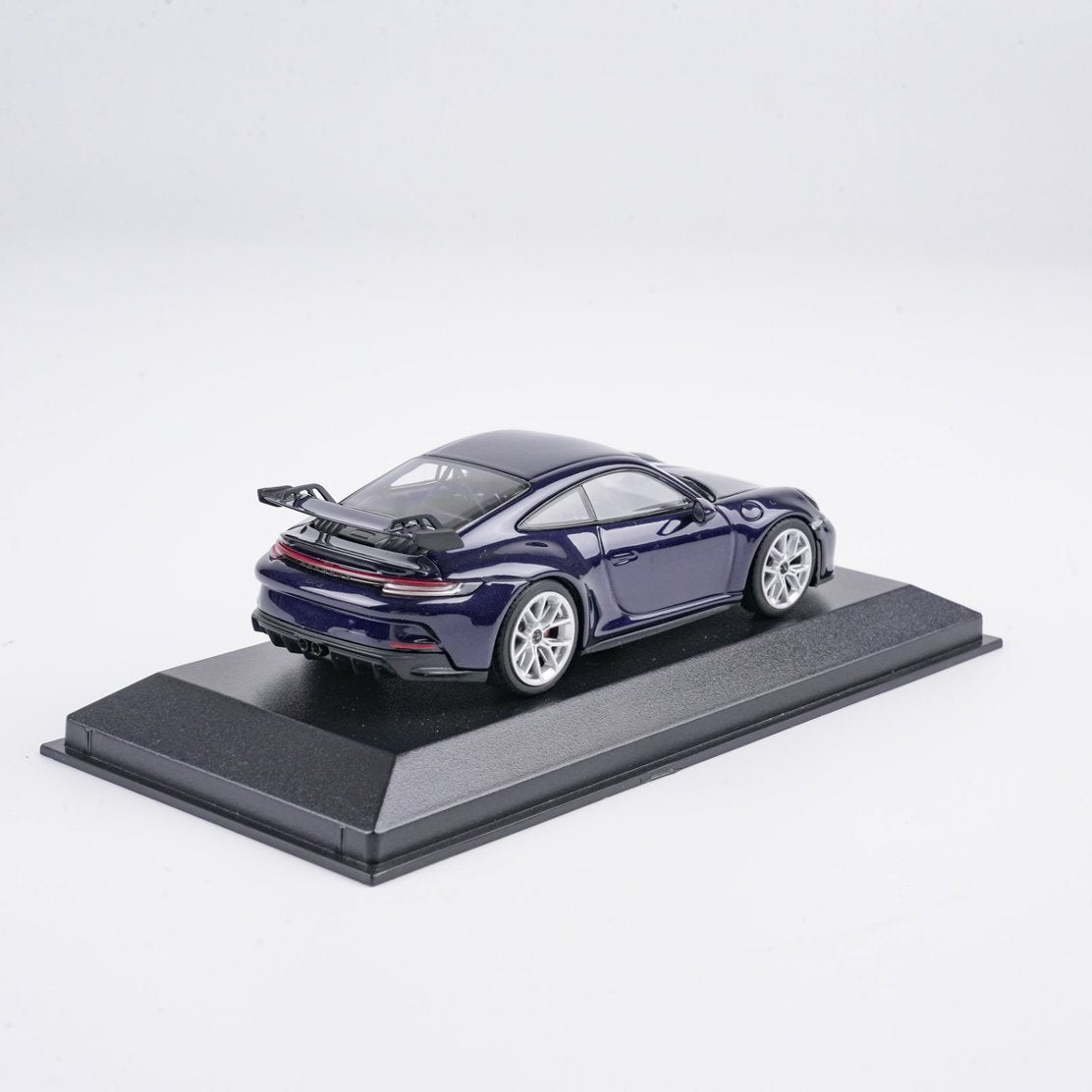 MINICHAMPS 1:43 PORSCHE 911(992) GT3 2021- BLUE METALLIC 410069208