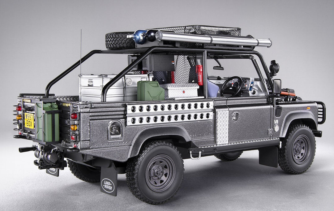 Kyosho 1:18 Land Rover Defender Movie Edition - Corris Grey KSR08903TR ...