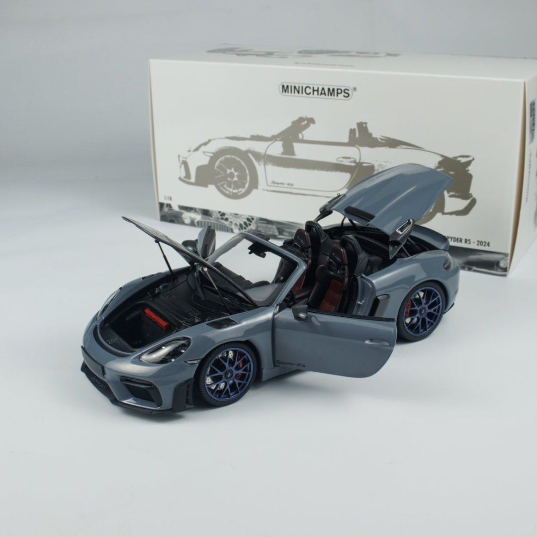 Minichamps 1:18 Caymen 718 Spyder RS Weissach Package 110063130/ 110063131