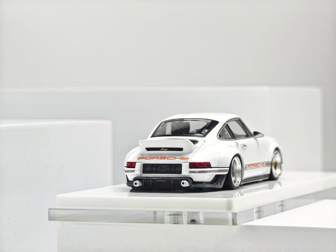 Zincit Model 1:43 Porsche Singer DLS (3 Colours)