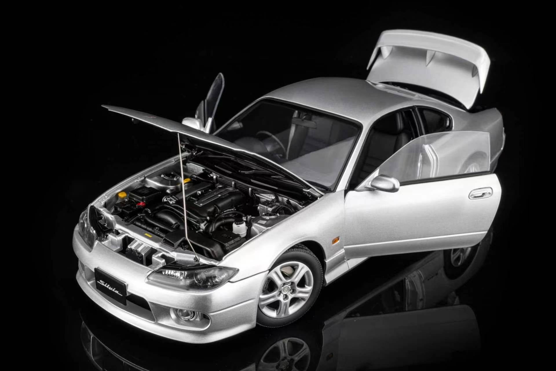 Preorder] MOTORHELIX 1:18 Nissan Silvia S15 Spec-R Aero 1999 (3
