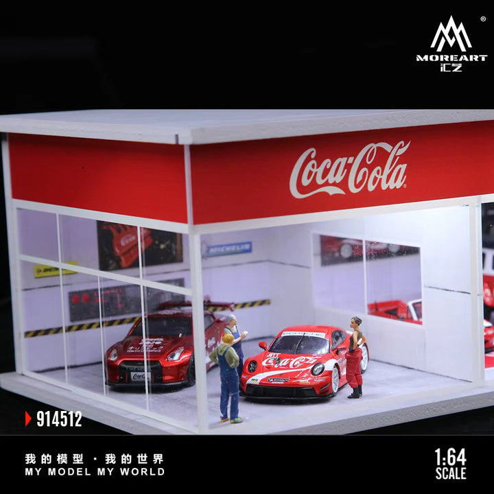 [Preorder] MoreArt 1:64 COCA COLA AND MONSTER ENERGY EXHIBITION HALL (2 Versions) MO914512/MO914513