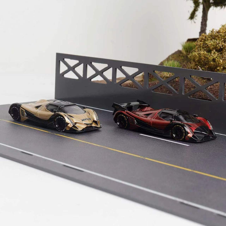 [Preorder] LMF Model 1:64 Devel 16 Red/Gold (2 Versions)