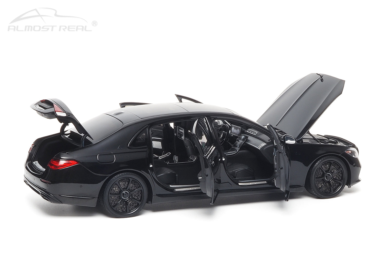自動車 ALMOST REAL1/18 Mercedes-Maybach S-Class Almost Real Mercedes - Maybach S-Class Silver 1/18 Diecast Car