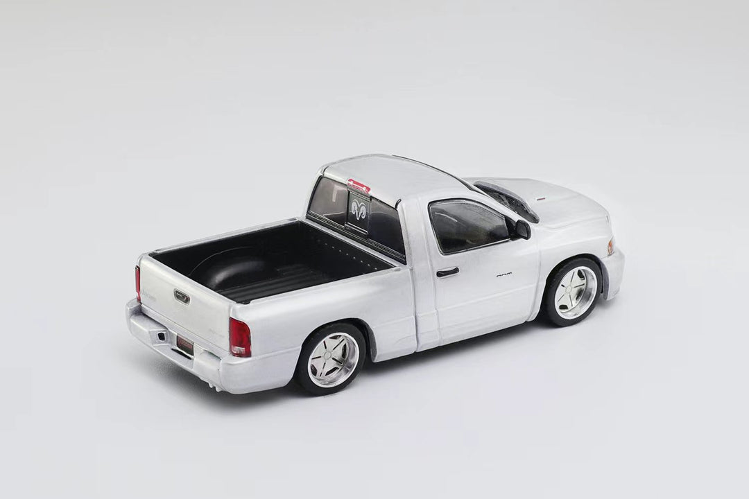 [Preorder] SHOOM64 1:64 Dodge 2003 RAM SRT-10 Silver (LHD) SHOOM-103-004