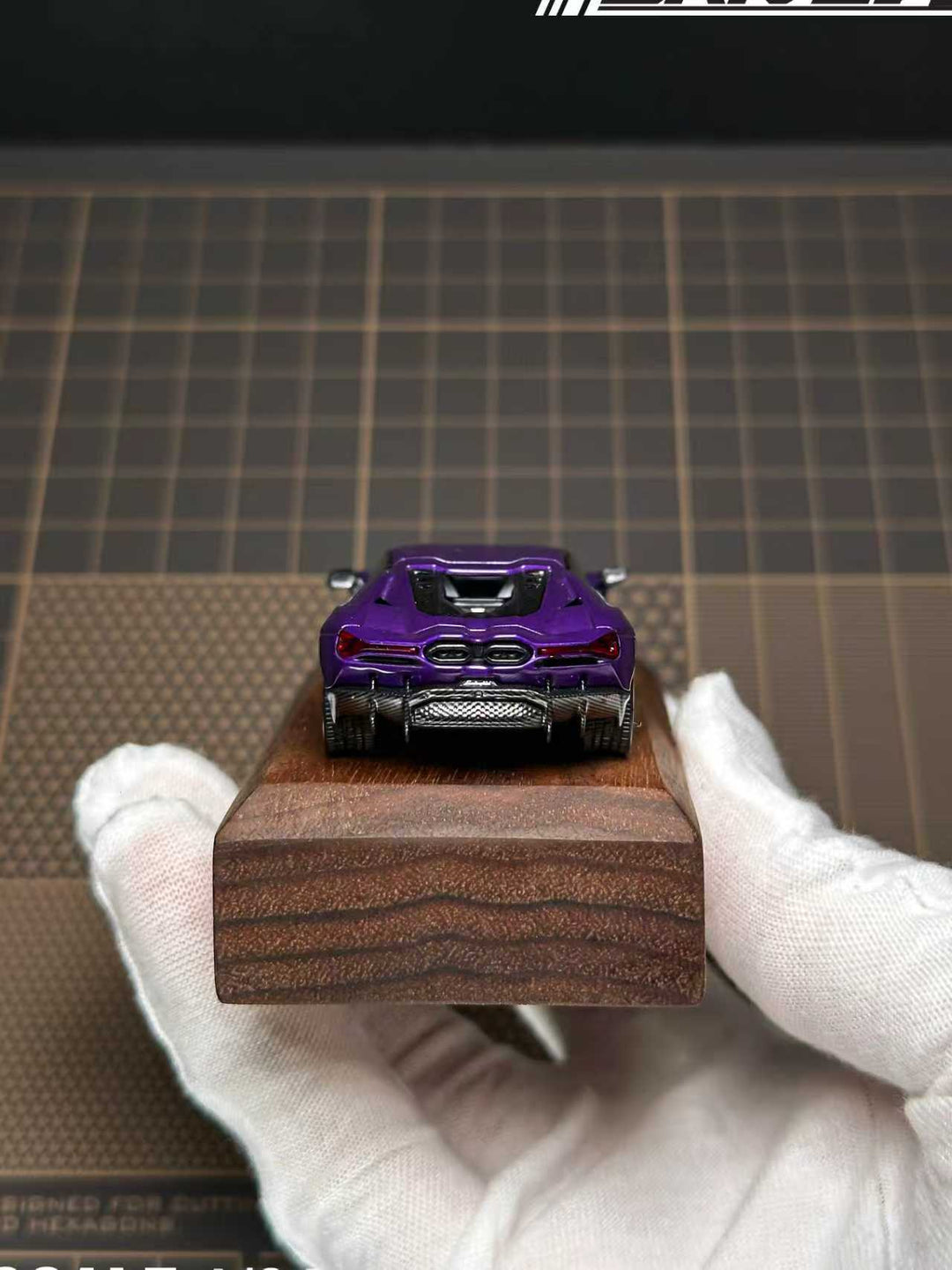 [Preorder] Drive X 1:64 Lamborghini Revuelto Hanging Card Board (7 Colours)